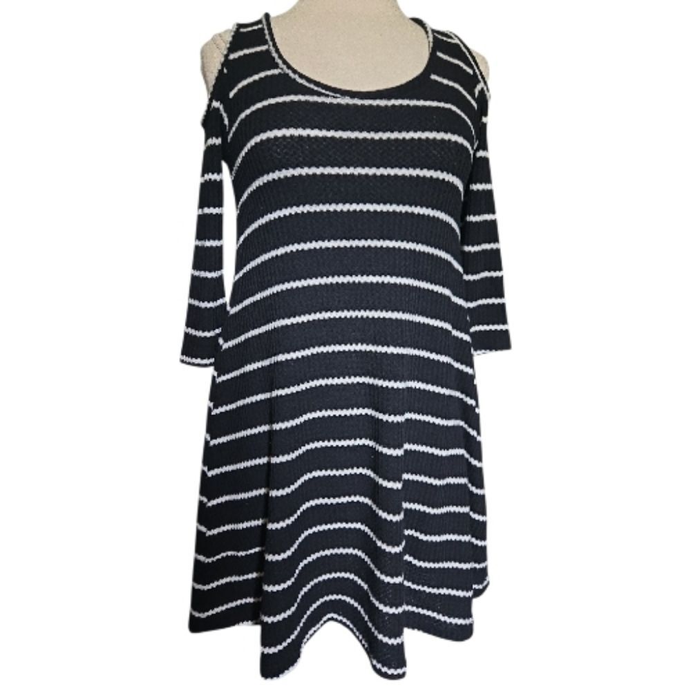 Hot Kiss Black & White Striped Cold-Shoulder Dress - S